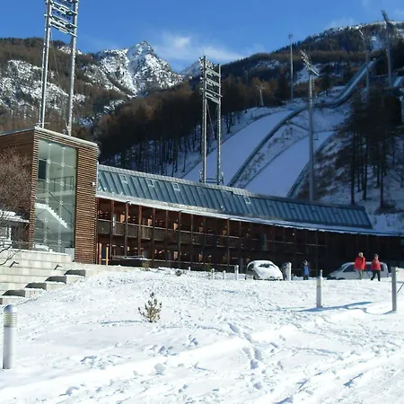 Otel Pragelato Ski Jumping Hotel 3*